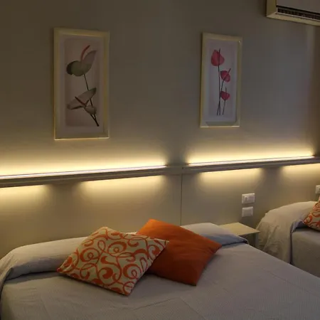 Hotel Delfina 3*